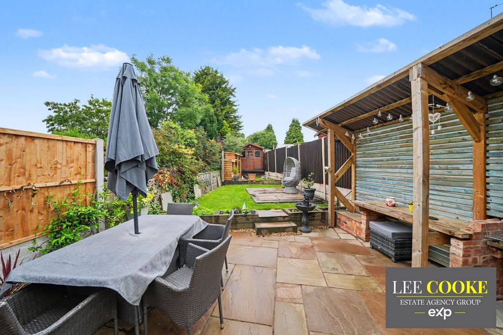 Property photo 2 of 36