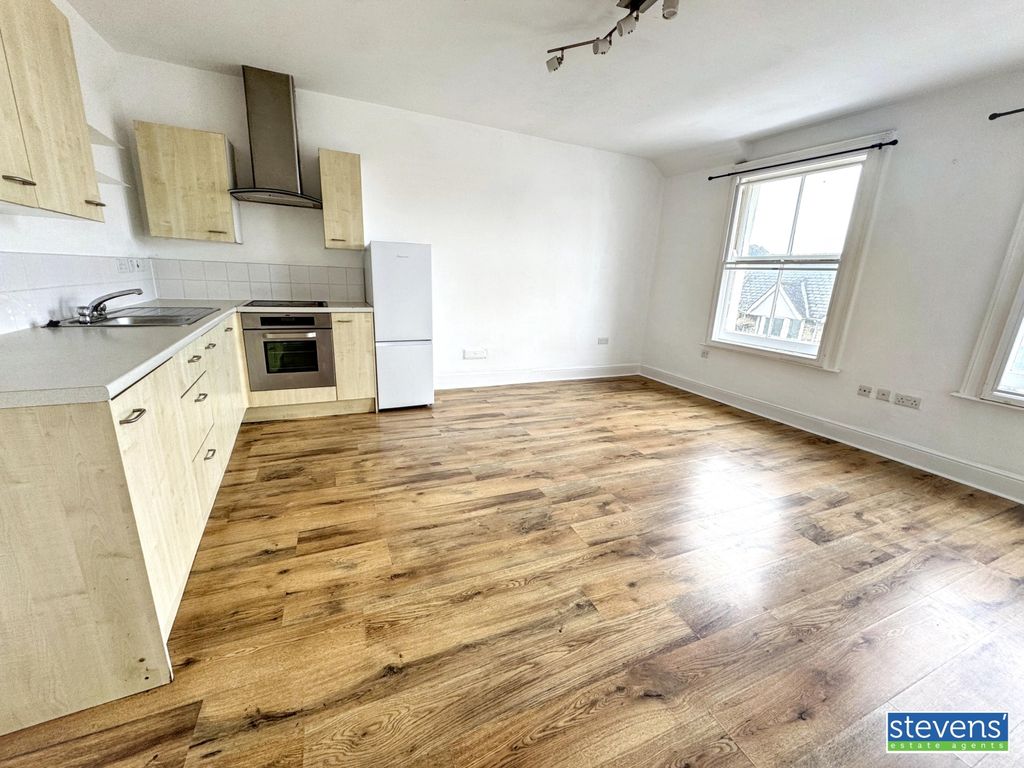 Property photo 2 of 8 Img_8861