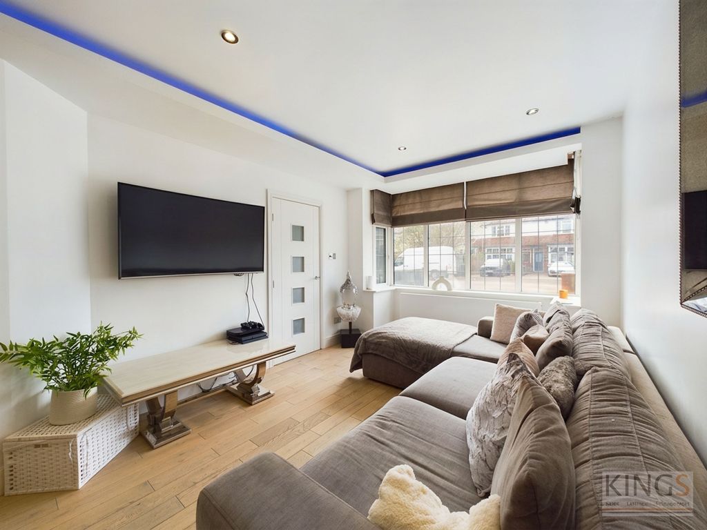 Property photo 2 of 16 Living Room