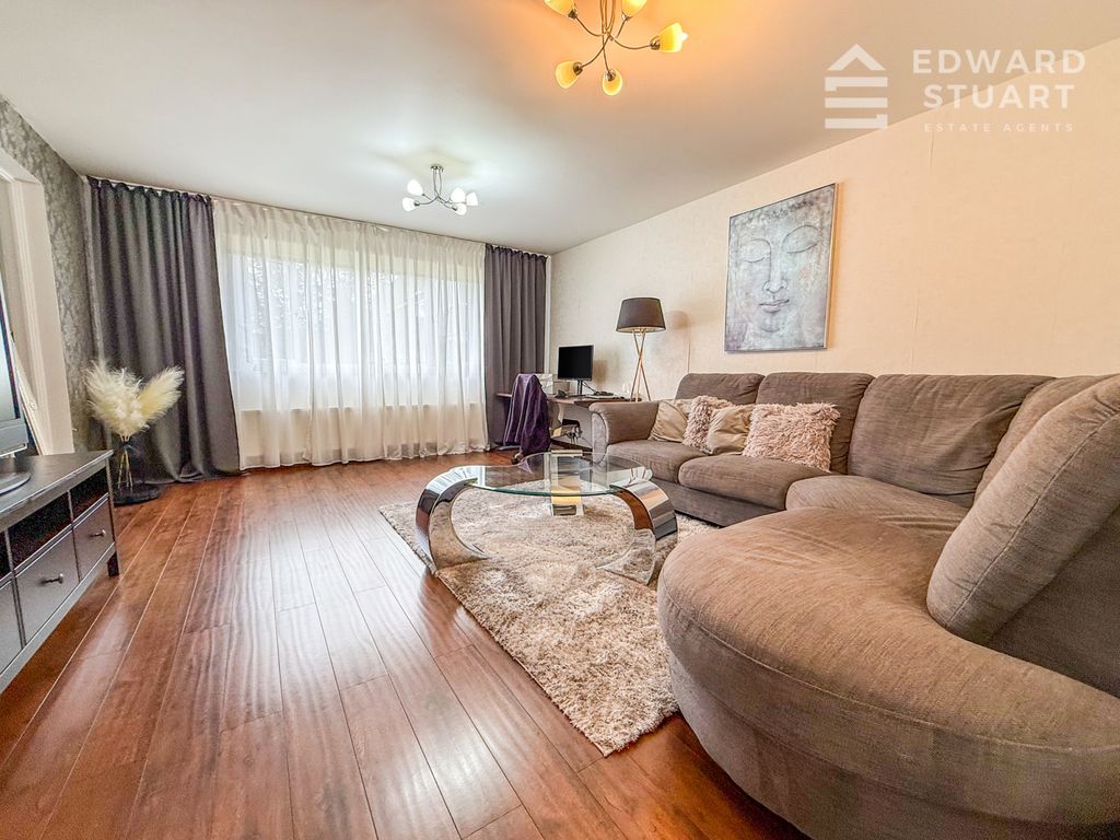 Property photo 3 of 10 Gallery