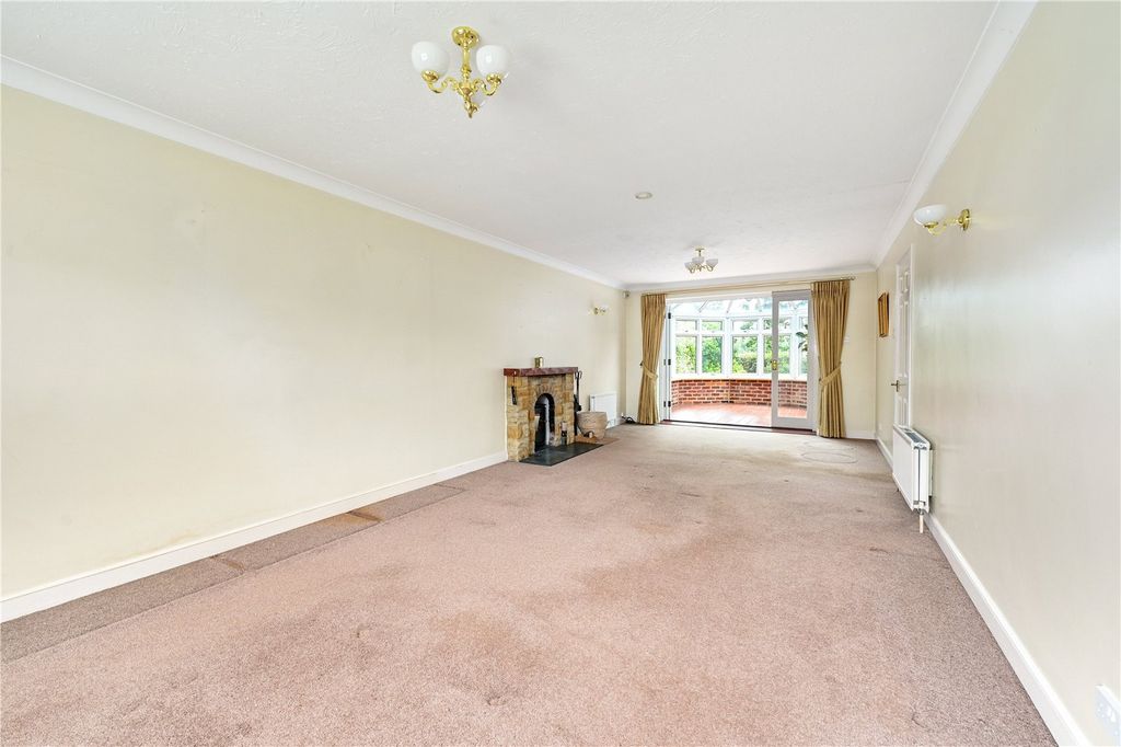 Property photo 3 of 16 Picture No. 10