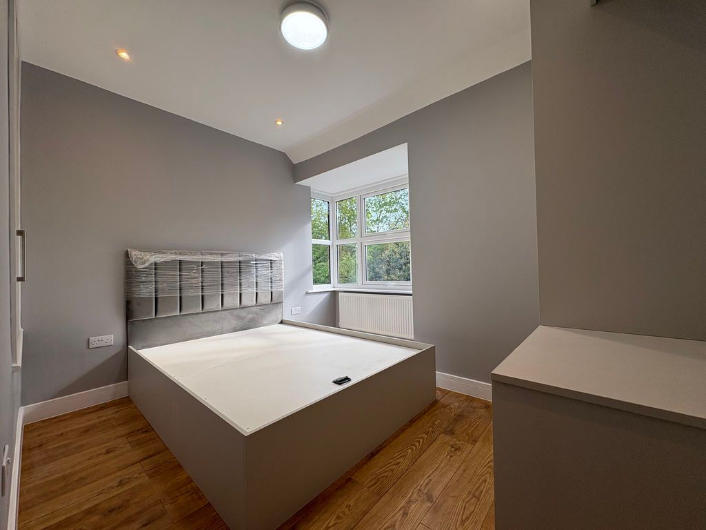 Property photo 3 of 8 Photo 2