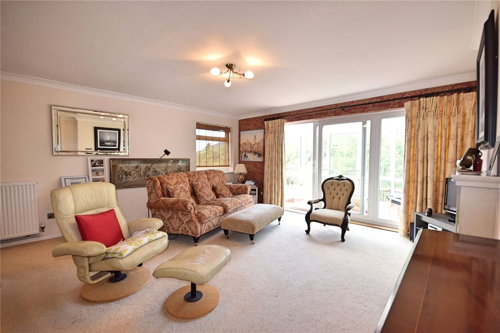 Property photo 2 of 12 Picture No. 02