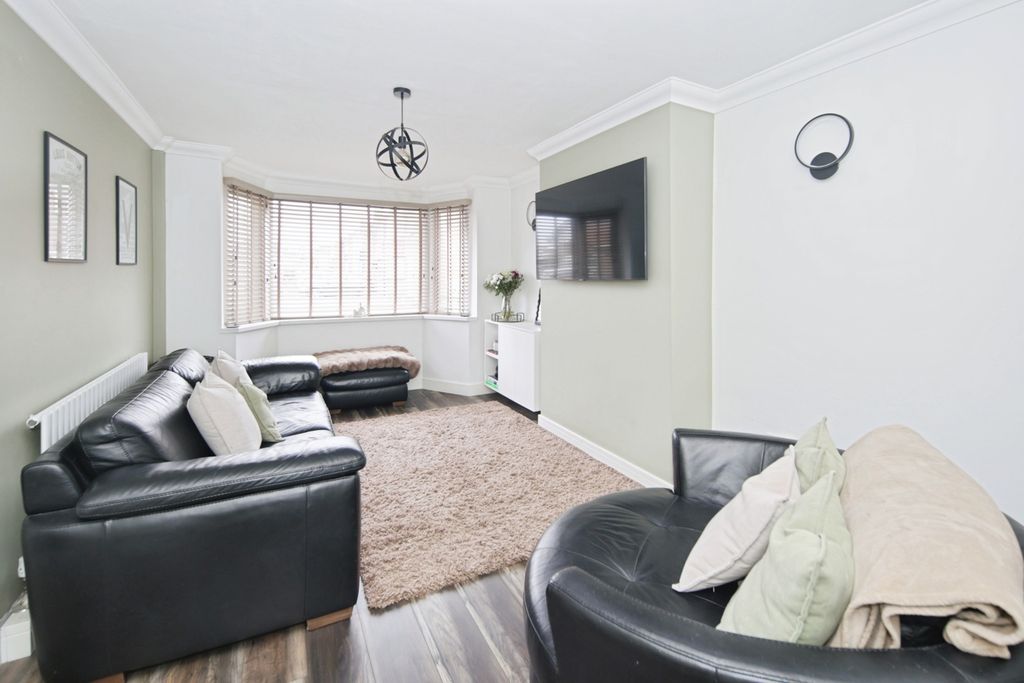 Property photo 2 of 19 Pbox-Img.Jpg