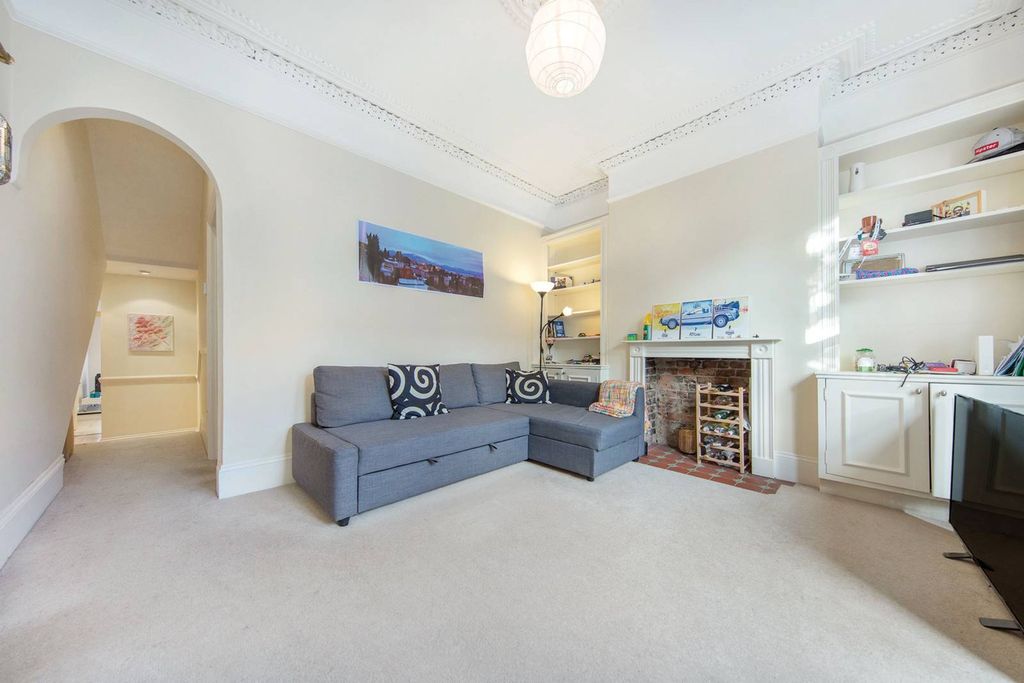 Property photo 1 of 13
