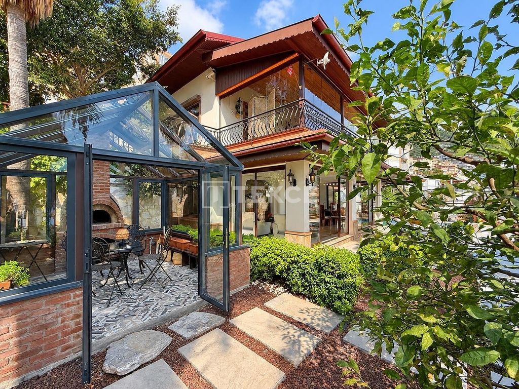 Property photo 3 of 49
