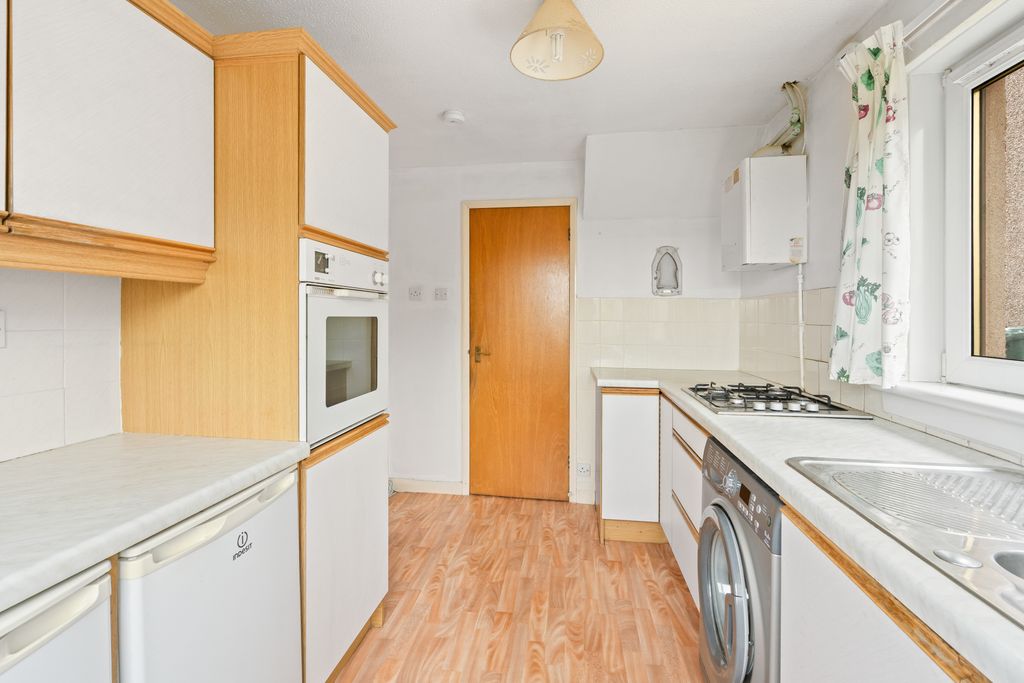 Additional image 8 of 3 bed semi-detached house for sale6 Baberton Mains Grove, Edinburgh EH14