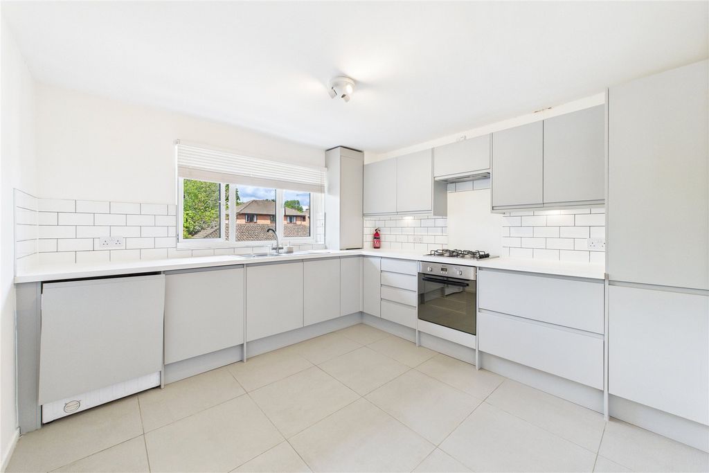 Property photo 3 of 10 Picture No. 06