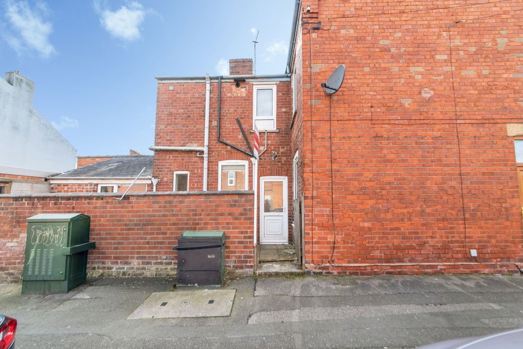 Additional image 17 of 2 bed flat for saleRasen Lane, Lincoln, Lincolnshire LN1