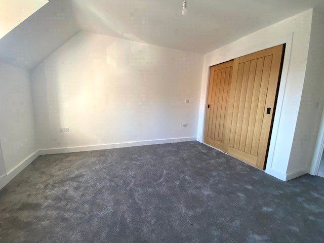 Property photo 3 of 10 Picture No. 24