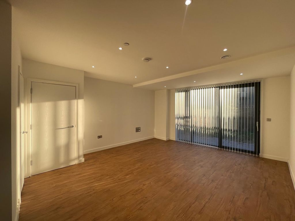 Property photo 2 of 8 Photo 2