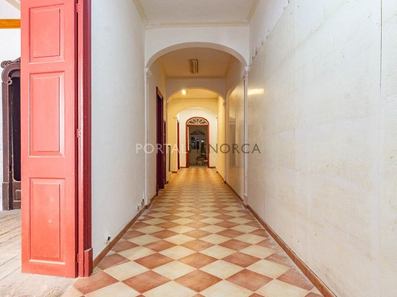 Property photo 2 of 37