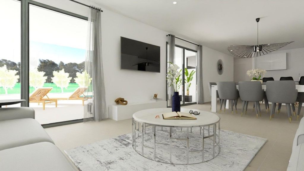 Property photo 2 of 9