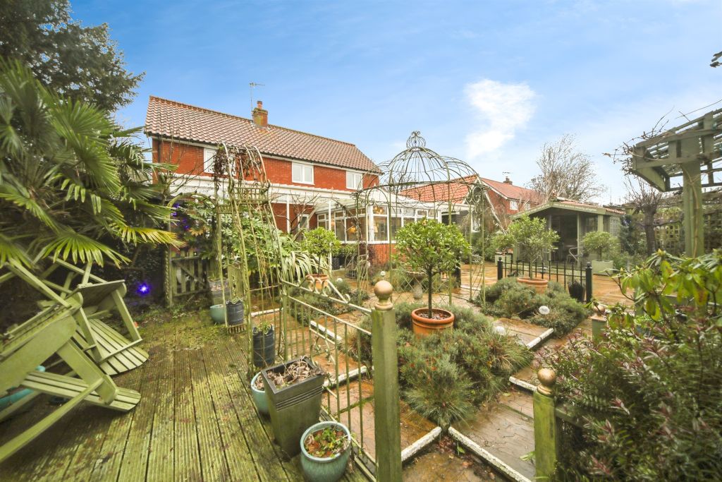 Property photo 3 of 29