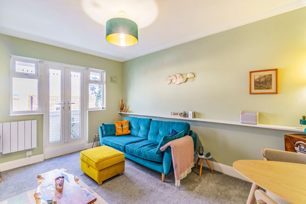 Property photo 3 of 13 Photo