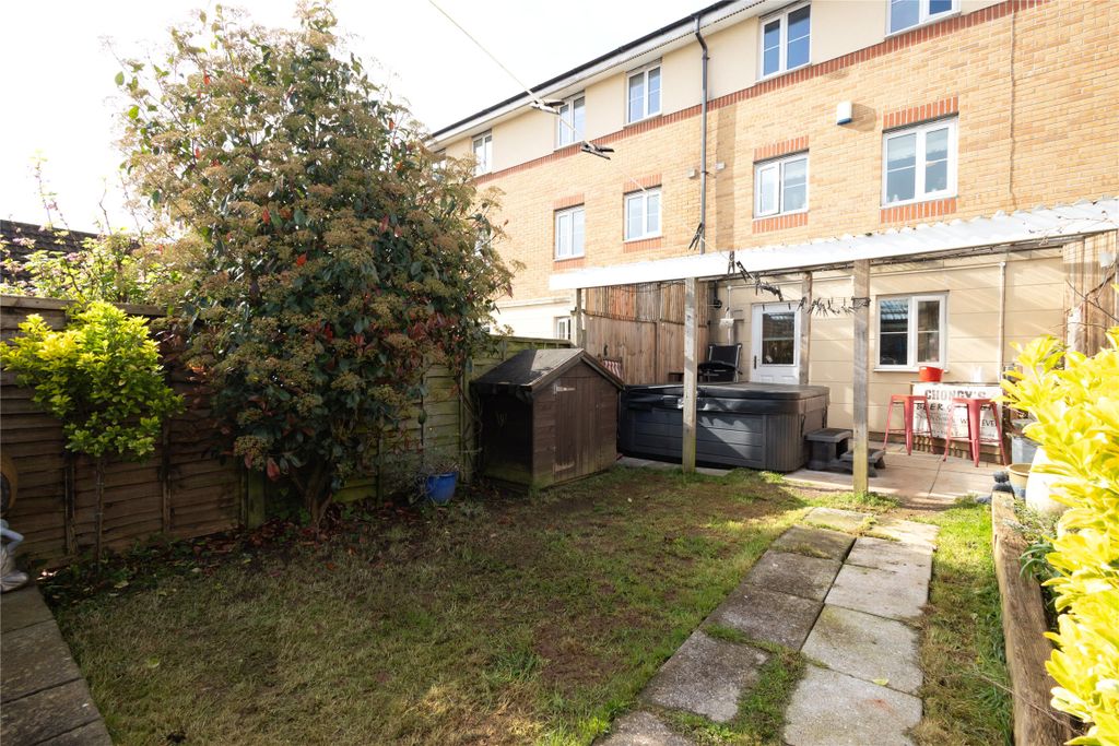 Property photo 3 of 15 Picture No. 26