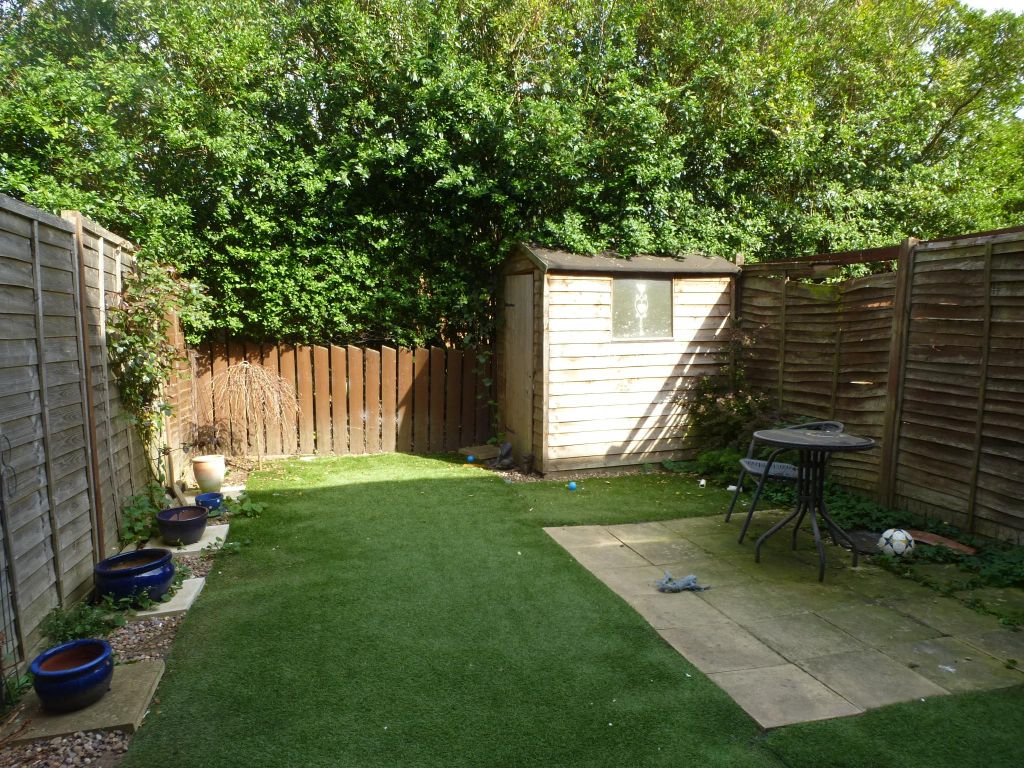 Property photo 2 of 10 Garden