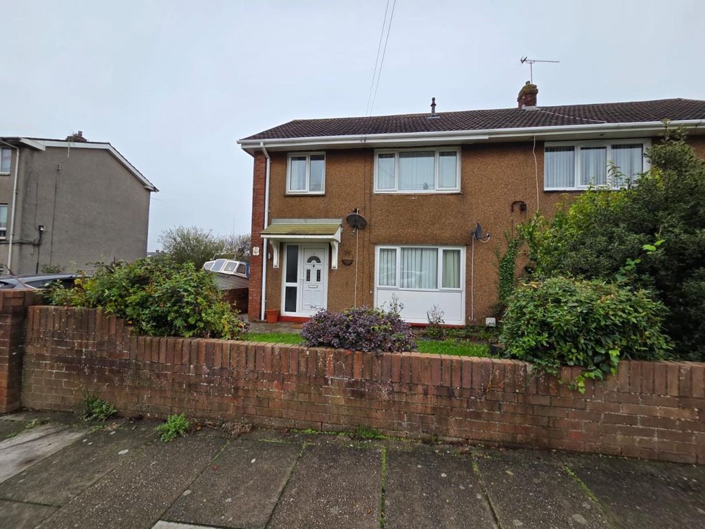 Property photo 1 of 1 34 Ffordd Yr Eglwys Front Photo.Jpg