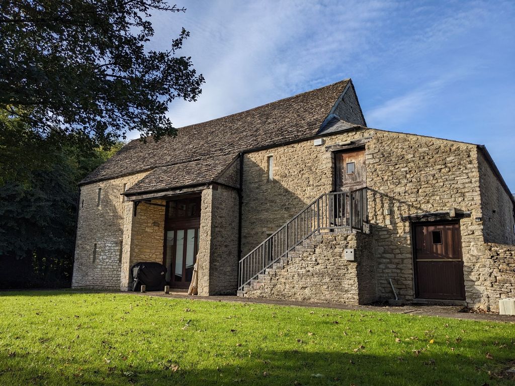 Property photo 1 of 9