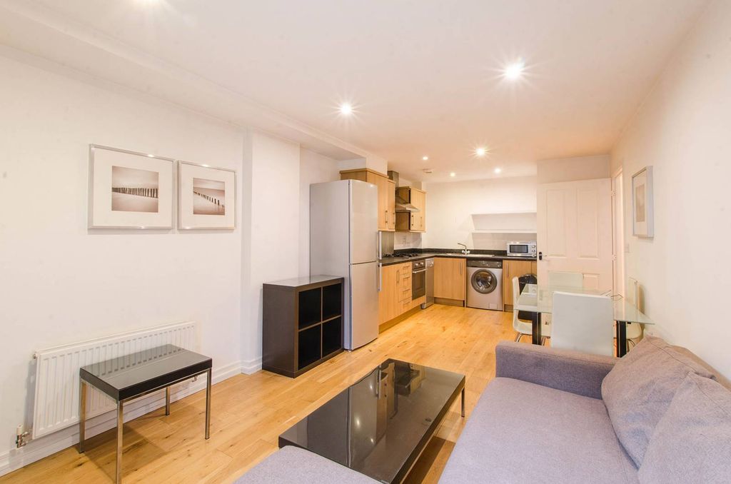 Property photo 2 of 7