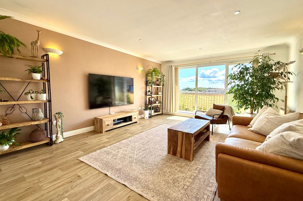 Property photo 1 of 16 Img_6299
