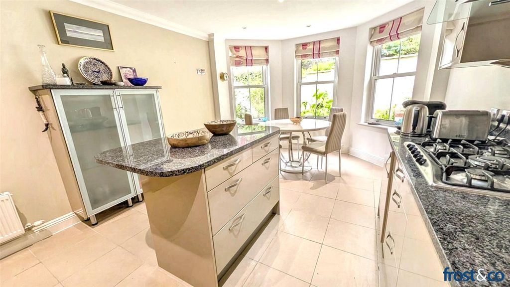 Property photo 3 of 13 Kitchen