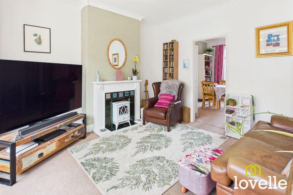 Property photo 2 of 15