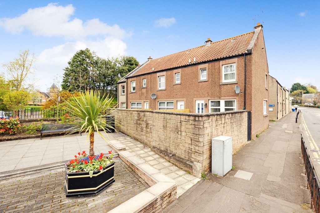 Property photo 1 of 19 Exterior