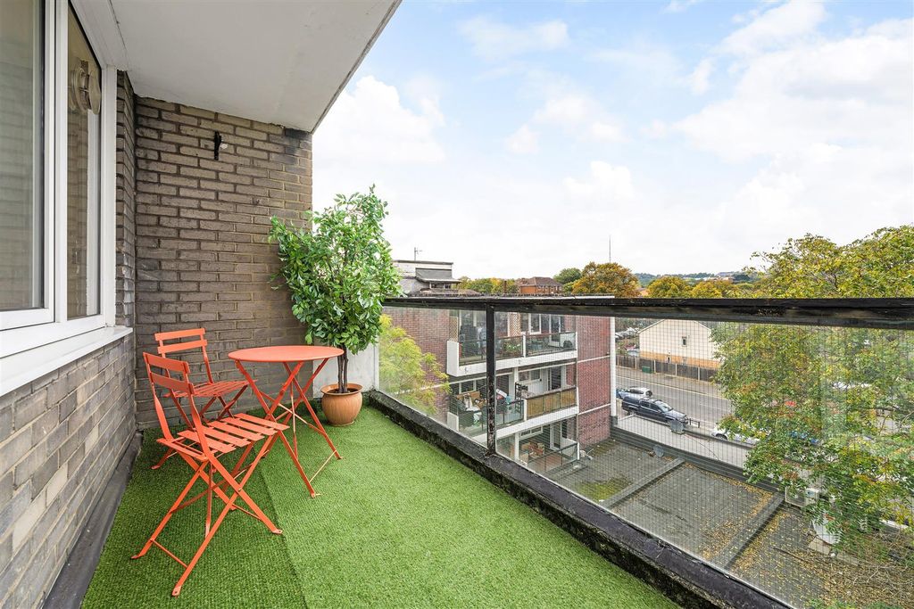 Property photo 2 of 12 Impact Court-9.Jpg