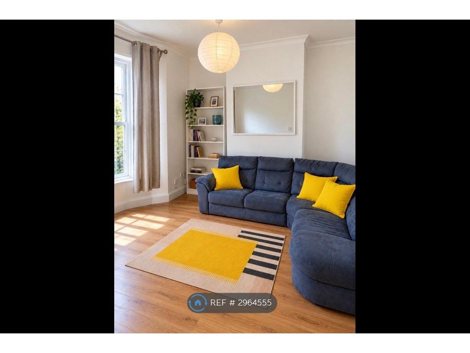 Property photo 1 of 16 Living Room