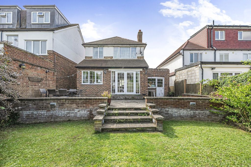 Property photo 3 of 9 Picture No. 11