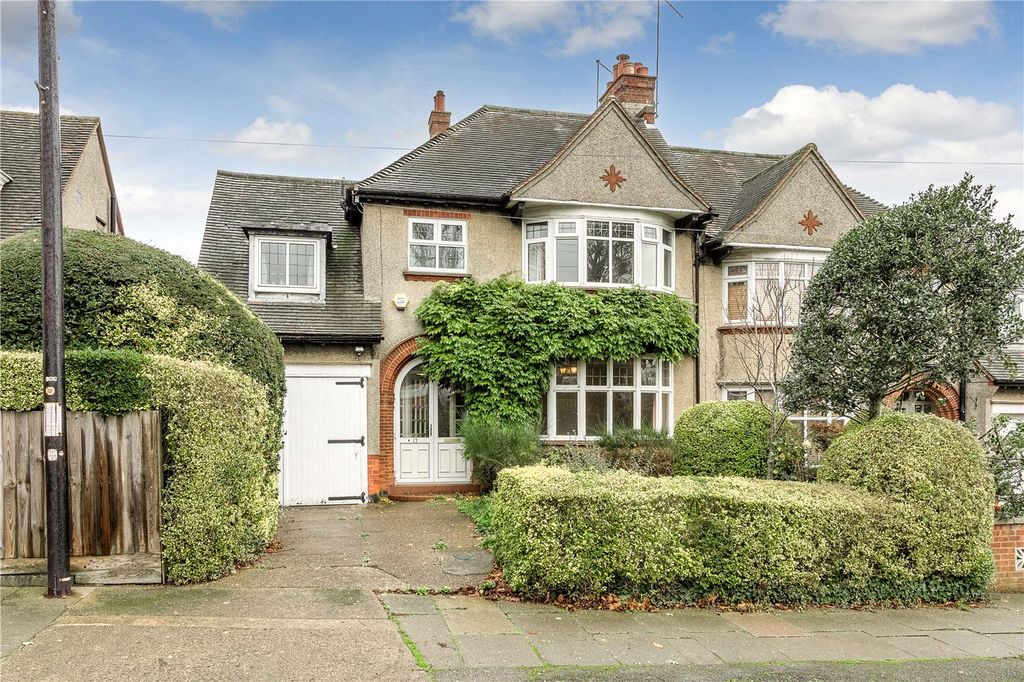 Property photo 1 of 15 Picture No. 02