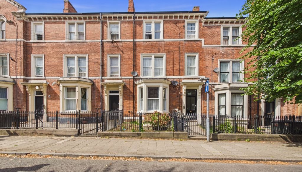 Property photo 1 of 38 5255570