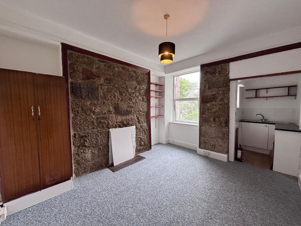 Property photo 2 of 4 1Bfbfb39-026E-4Cb3-8022-6c9B6Be8001A