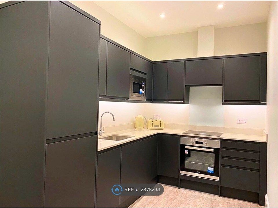 Property photo 3 of 9 Kitchen