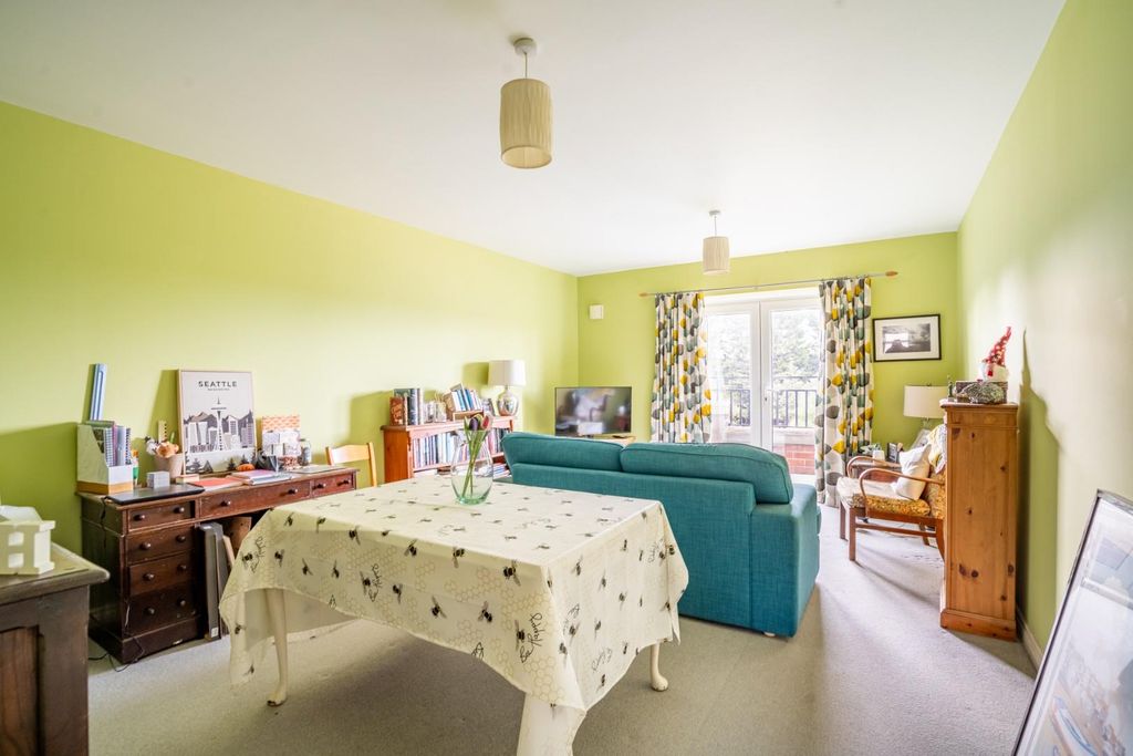 Property photo 3 of 12 Ta-8.Jpg