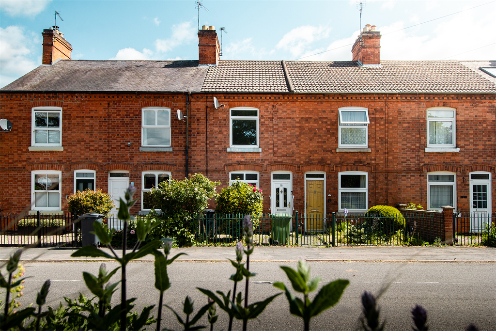 Property photo 1 of 27 Wood Lane