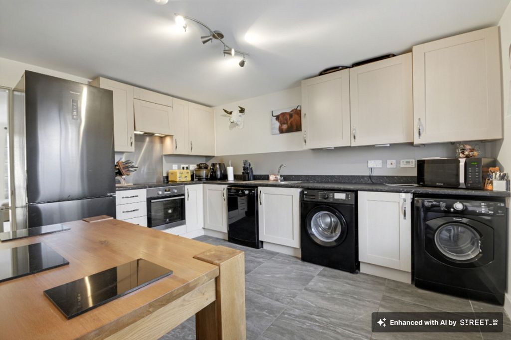 Property photo 3 of 14 Kitchen Diner