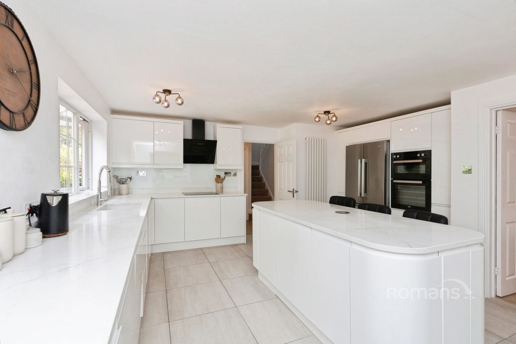 Property photo 2 of 13 Pbox-Img.Jpg