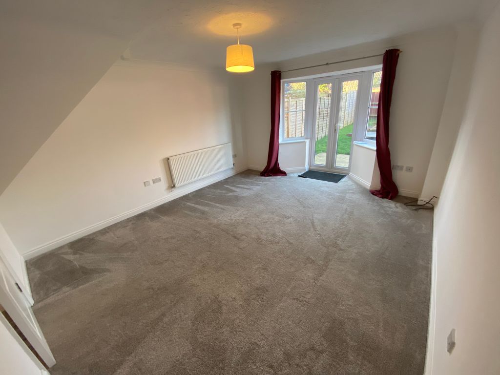 Property photo 3 of 8