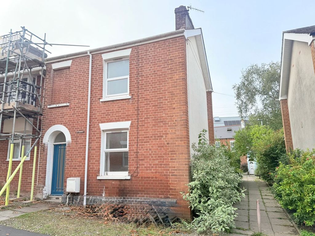 Property photo 1 of 10