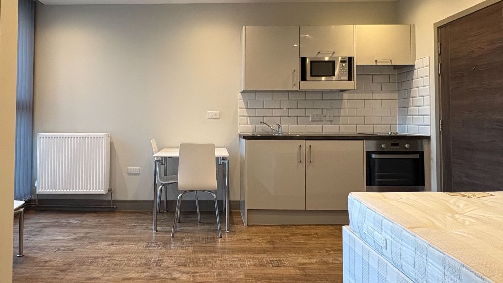 Property photo 2 of 13 Kitchen