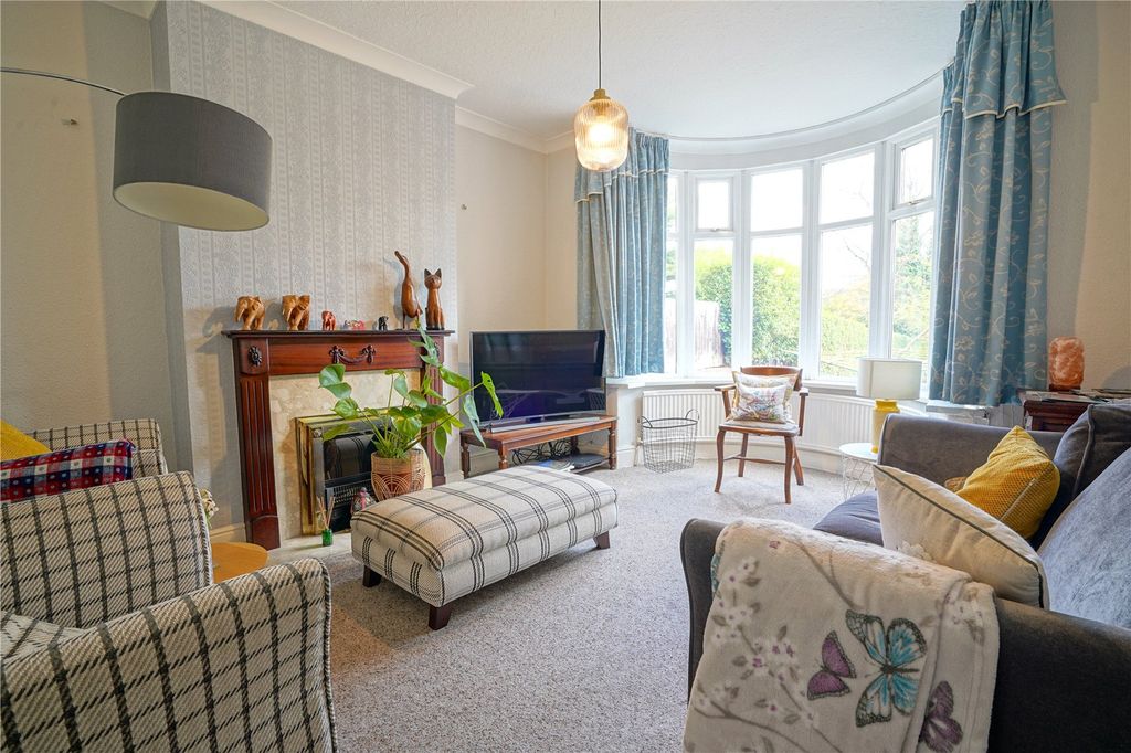 Property photo 2 of 19 Picture No. 10