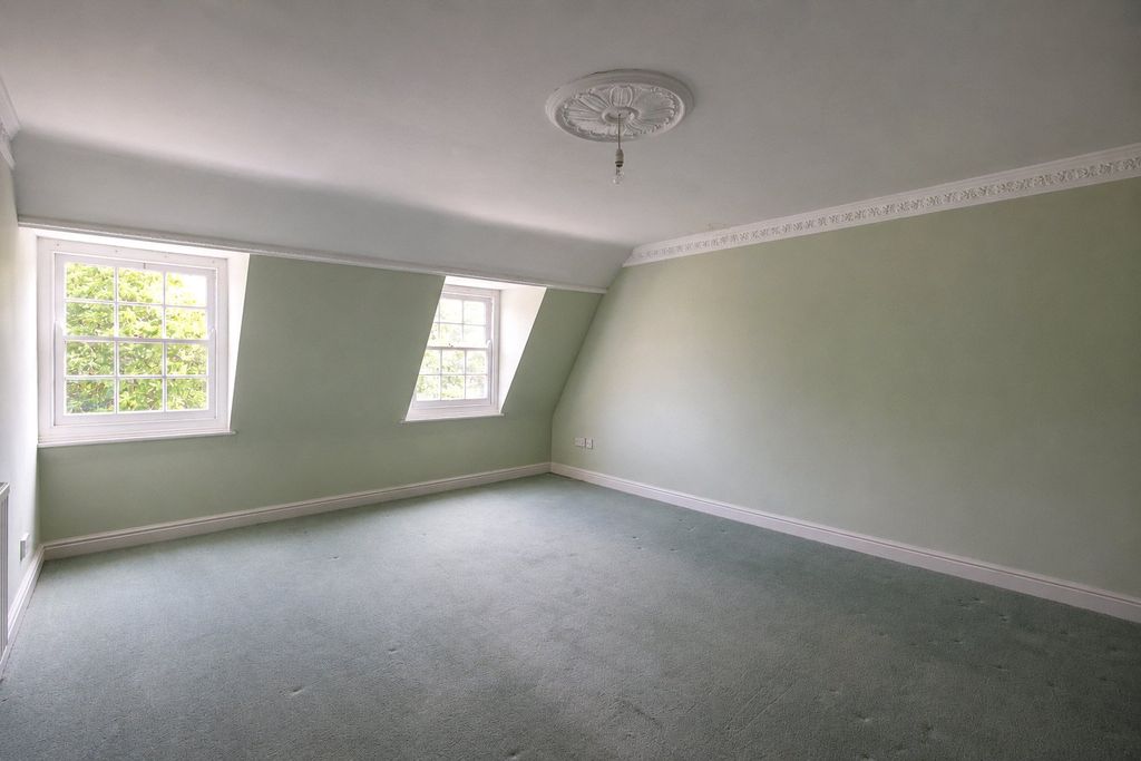 Property photo 2 of 9 Picture No. 05