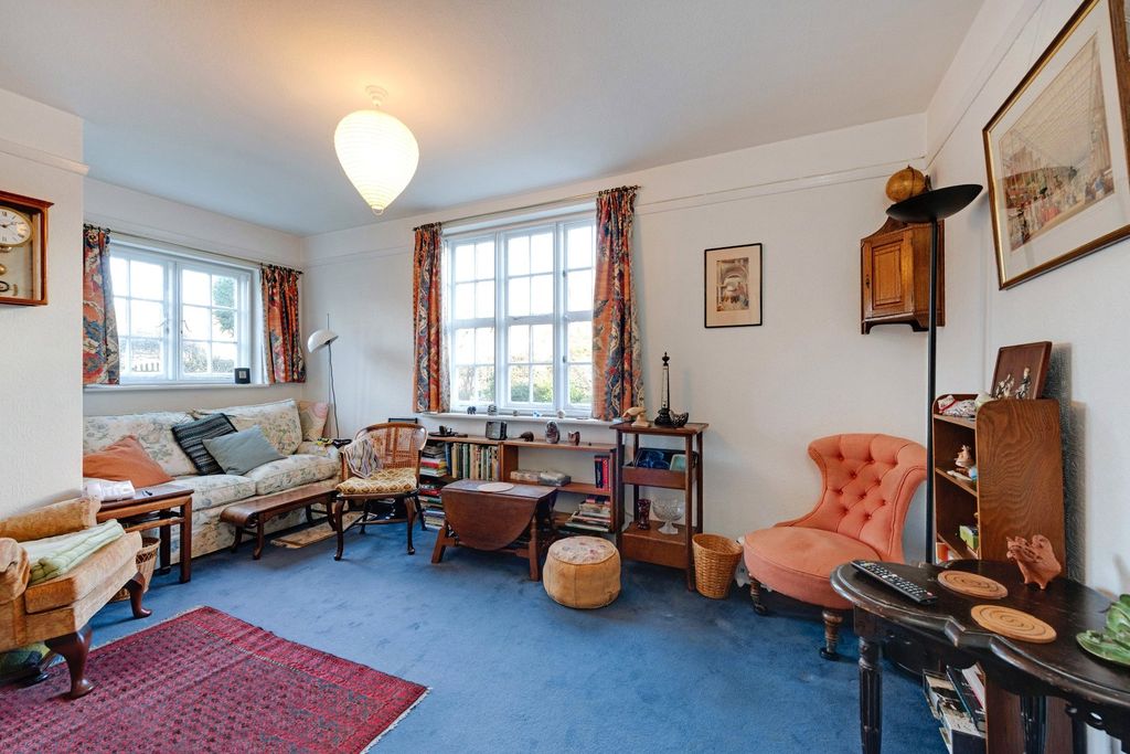 Property photo 2 of 11 Picture No. 15