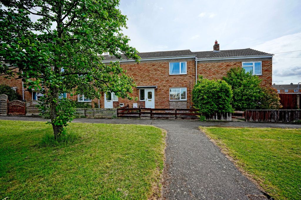 Property photo 1 of 12