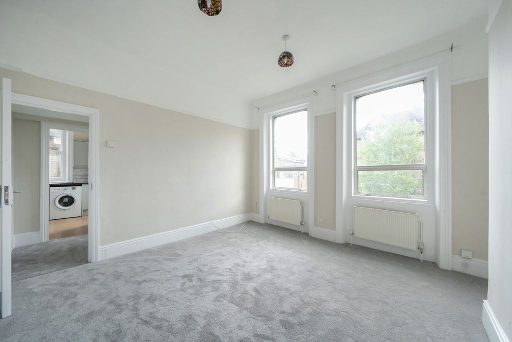Property photo 2 of 13 1448637-6-69E6171...
