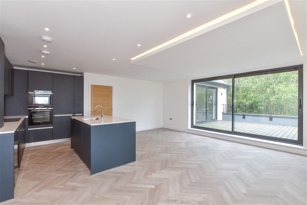 Property photo 1 of 8 Lounge/ Kitchen/ Diner