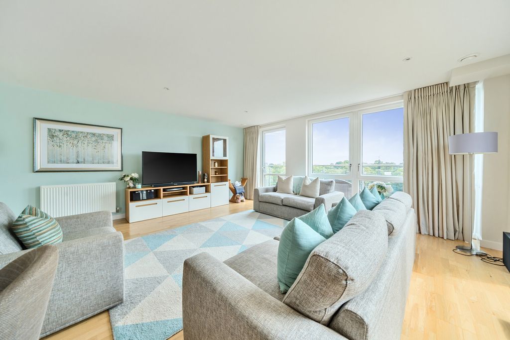 Property photo 1 of 21 1331132-7-689c969...