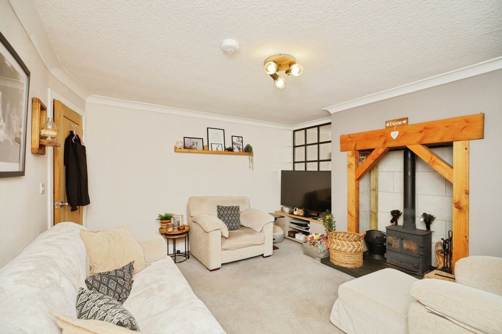 Property photo 2 of 23 Pbox-Img.Jpg